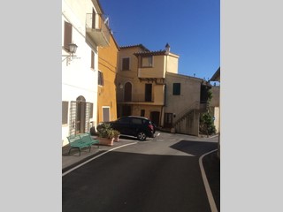 Monolocale in Vendita a Magliano in Toscana, zona Centro storico , 55'000€, 28 m², arredato