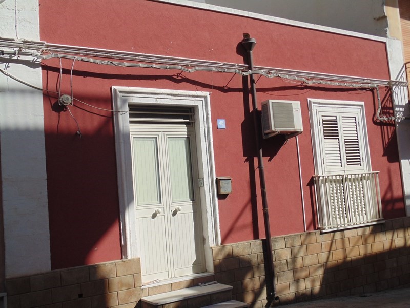 Casa Indipendente in Vendita a Pachino, 90'000€, 90 m²