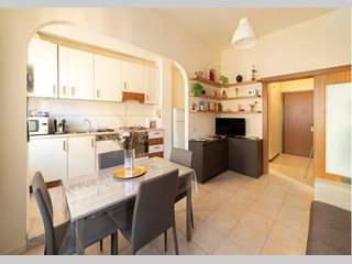 Bilocale in Affitto a Milano, zona porta romana, 1'200€, 50 m², arredato, con Box