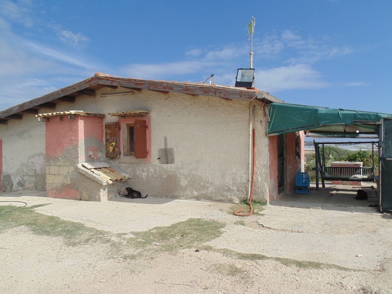 Rustico in Vendita a Pachino, zona Concerie, 75'000€, 60 m²