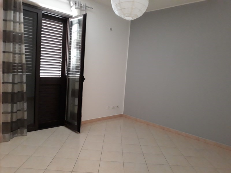 Appartamento in Vendita a Torrenova, zona RESIDENZIALE, 155'000€, 130 m², arredato