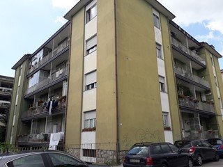 Trilocale in Vendita a Avellino, zona via Roma, 128'000&euro;, 110 m²