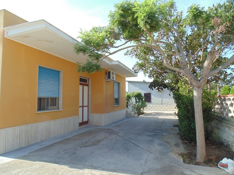 Villa in Vendita a Pachino, zona C.da Granelli, 260'000€, 140 m²