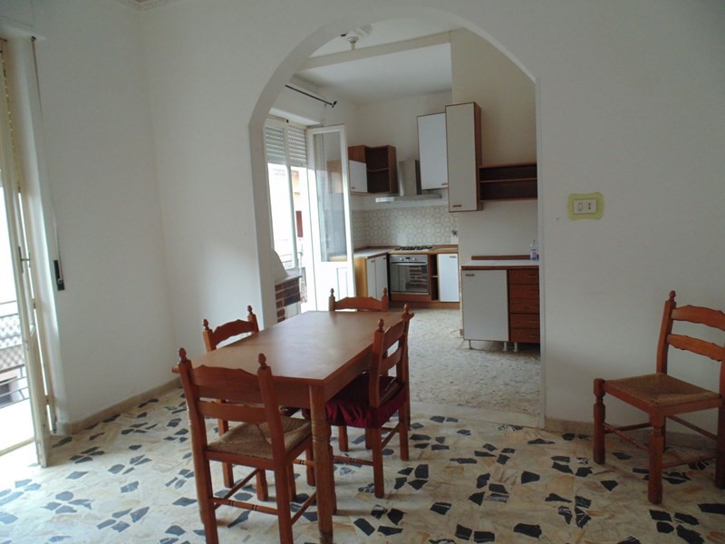 Casa Indipendente in Vendita a Pachino, zona Via Garrano, 60'000€, 84 m²