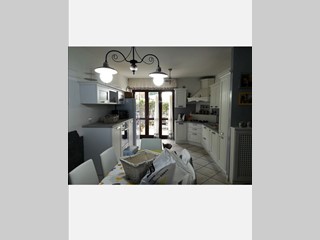 Trilocale in Vendita a Mercogliano, zona torelli via fontana san nicola, 175'000&euro;, 100 m², con Box