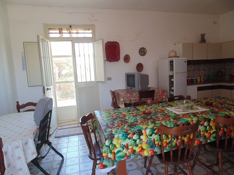 Villa in Vendita a Pachino, zona C.da Scarpitta, 120'000€, 135 m²