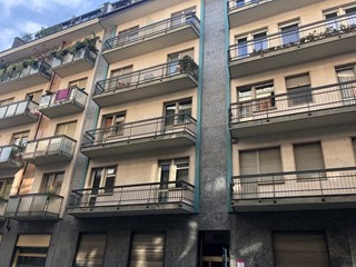 Appartamento in Vendita a Torino, zona san salvario, 165'000€, 107 m²