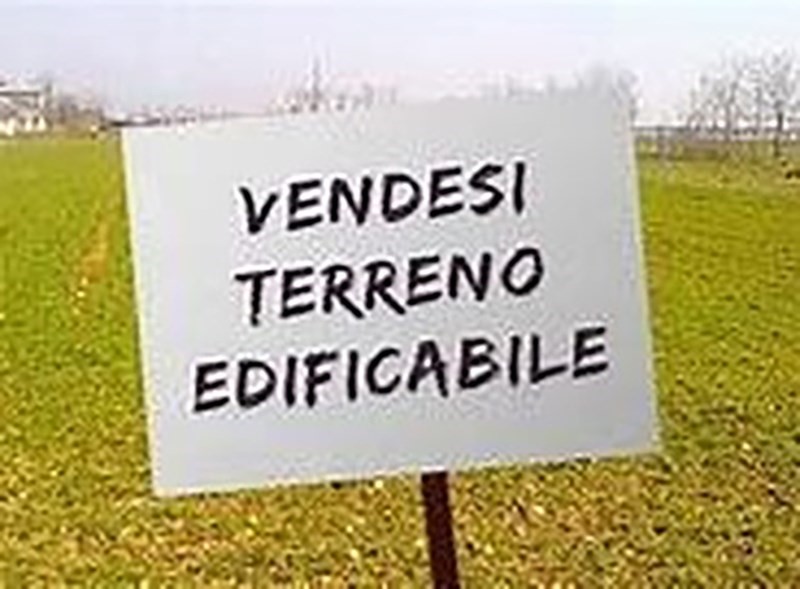 Terreno edificabile in Vendita a Novedrate, zona CENTRALE, 110'000€, 500 m²
