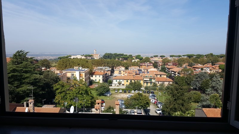Attico in Vendita a Grottaferrata, zona centralissima, 225'000€, 100 m²