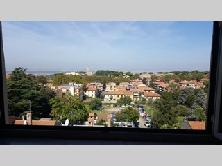 Attico in Vendita a Grottaferrata, zona centralissima, 225'000€, 100 m²