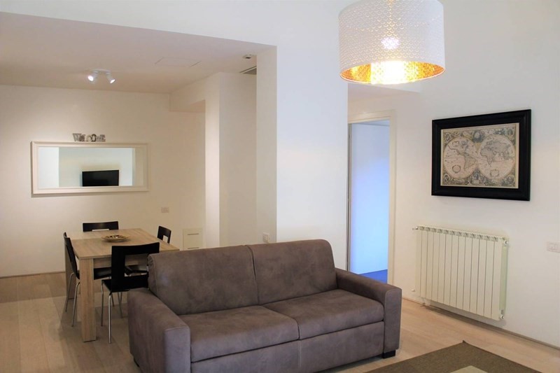 Trilocale in Affitto a Firenze, zona PIAZZA DELLA LIBERTA', 1'200€, 80 m², arredato