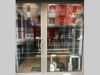 Attività commerciale in Vendita a Bologna, zona Via Zanardi, 20'000€, 22 m², arredato