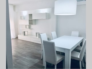 Quadrilocale in Vendita a Camaiore, zona lido di camaiore, 380'000&euro;, 100 m², arredato