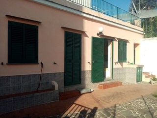Trilocale in Vendita a Procida, zona centane , 200'000€, 72 m², arredato