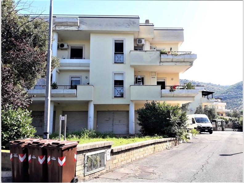 Quadrilocale in Vendita a Tivoli, zona via Colle Nocello 16/a, 165'000&euro;, 90 m²