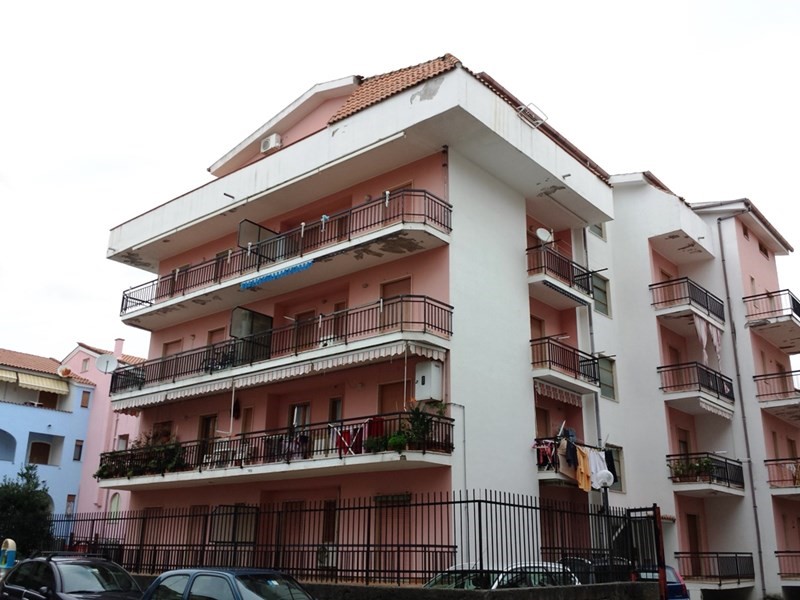 Attico in Vendita a Scalea, zona Centro, 60'000€, 90 m², arredato