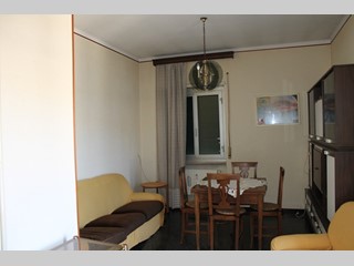 Quadrilocale in Vendita a Genova, zona San Fruttuoso, 185'000€, 90 m², arredato