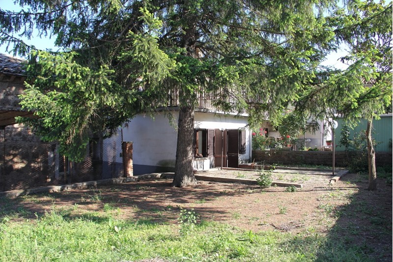 Casa Indipendente in Vendita a Viterbo, zona Grotte Santo Stefano (viterbo), 69'000€, 117 m²