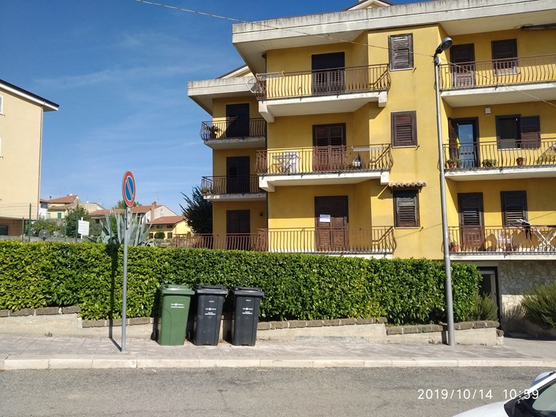 Quadrilocale in Vendita a Venticano, zona centro, 80'000&euro;, 100 m², con Box