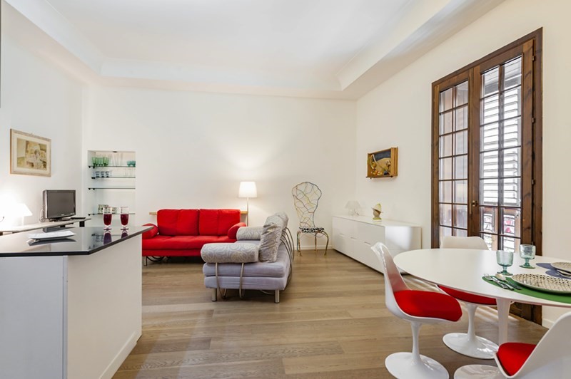 Trilocale in Affitto a Siracusa, zona Ortigia, 700€, 92 m², arredato