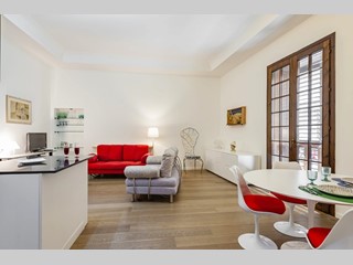 Trilocale in Affitto a Siracusa, zona Ortigia, 700€, 92 m², arredato