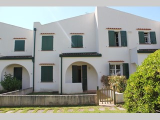 Villetta a schiera in Vendita a Caorle, zona duna verde, 350'000€, 120 m², arredato