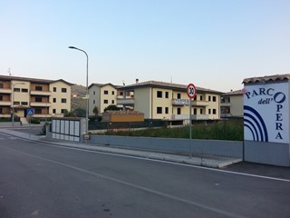 Quadrilocale in Vendita a Benevento, zona Via Luigi Sturzo Parco dell'Opera, 120'000€, 77 m²
