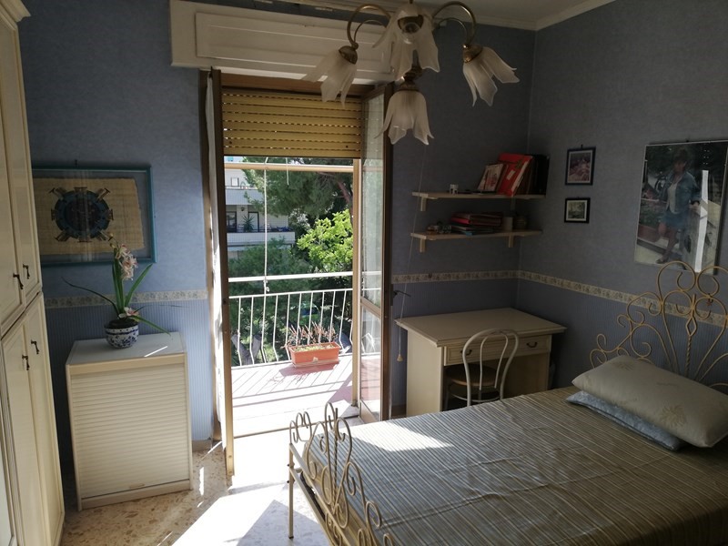 Appartamento in Vendita a Latina, zona traversa di via isonzo, 145'000€, 90 m², con Box