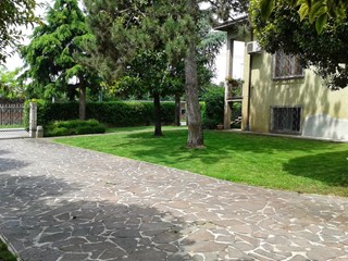 Casa Indipendente in Vendita a Concamarise, zona Concamarise, 149'900€, 230 m²