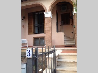 Villetta a schiera in Vendita a Manciano, zona saturnia, 110'000€, 70 m², arredato