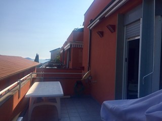 Appartamento in Affitto a Lerici, zona Fiascherino, 700€, arredato