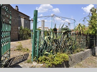 Casa Semi Indipendente in Vendita a Viterbo, zona GROTTE SANTO STEFANO, 18'000€, 40 m²