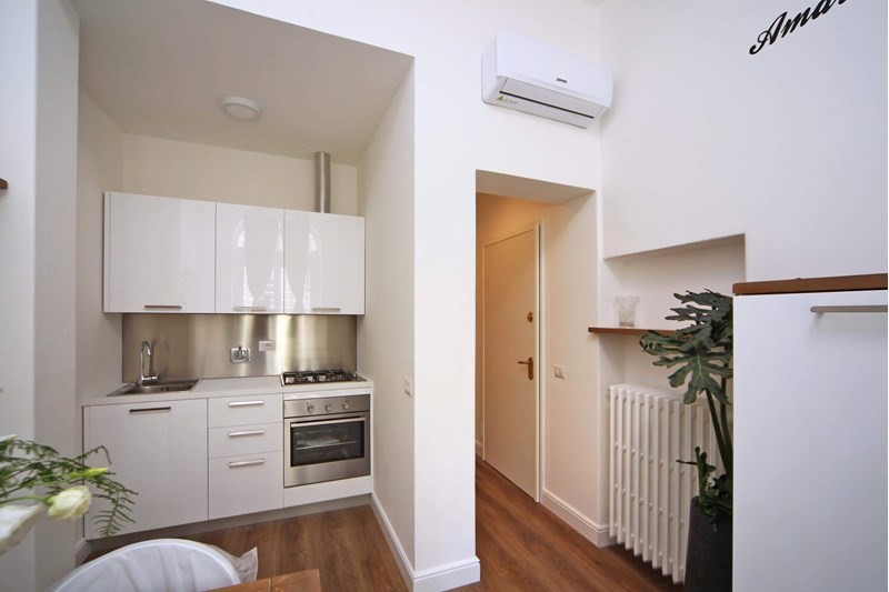 Bilocale in Vendita a Firenze, zona Oltrarmo via Pisana, 275'000€, 59 m², arredato