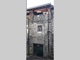 Rustico in Vendita a Ono San Pietro, 50'000€, 409 m², con Box