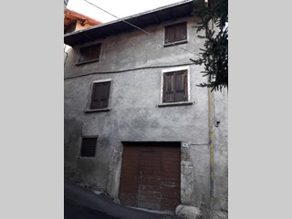 Casa Indipendente in Vendita a Ono San Pietro, 40'000€, 92 m²