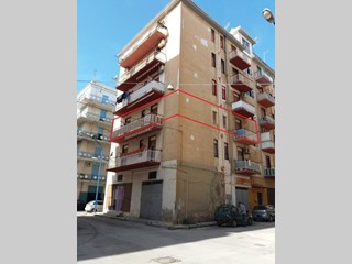 Appartamento in Vendita a Porto Empedocle, zona via Venezia 47, 60'000€, 135 m²