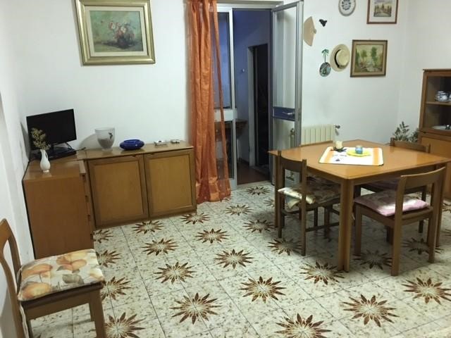 Casa Indipendente in Vendita a Montignoso, zona Capanne, 195'000€, 90 m², arredato