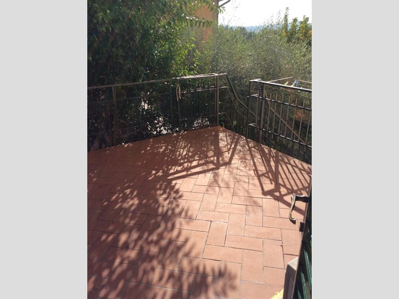 Trilocale in Vendita a Cerreto Guidi, zona Lazzeretto, 98'000€, 60 m², arredato