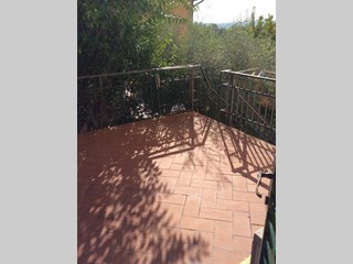 Trilocale in Vendita a Cerreto Guidi, zona Lazzeretto, 98'000€, 60 m², arredato