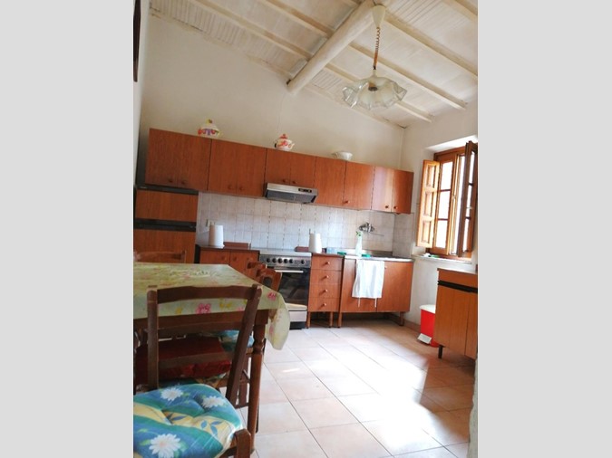 Villa in Vendita a Massarosa, 130'000€, 110 m²