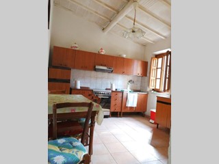 Villa in Vendita a Massarosa, 130'000€, 110 m²