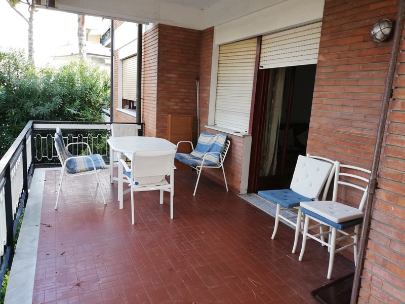 Bilocale in Vendita a Massa, zona Marina di Massa, 160'000€, 70 m², arredato