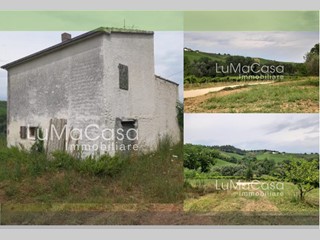 Casale in Vendita a Villamagna, zona Zona Serepenne, 130'000€