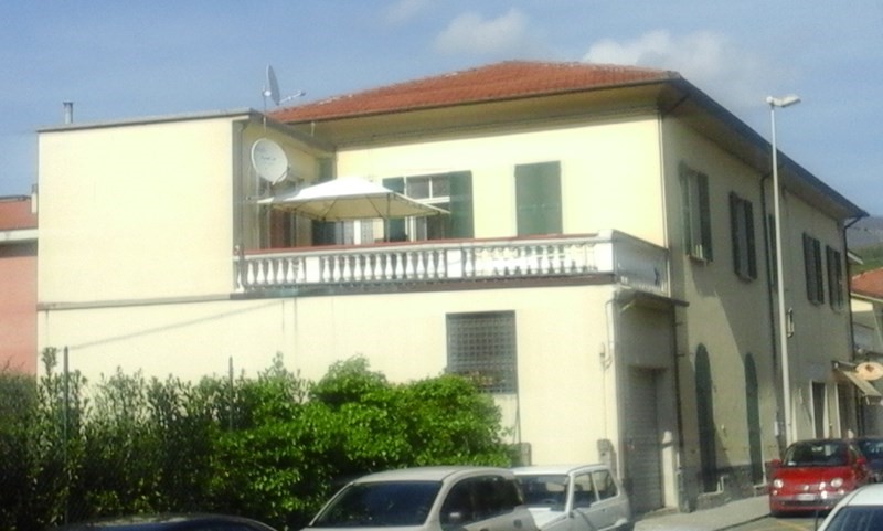 Casa Indipendente in Vendita a La Spezia, zona santo stefano di magra, 570'000€, 800 m², arredato