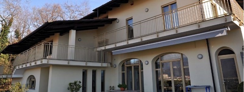 Villa in Vendita a Pavone Canavese, zona Collinare, 1'000'000€, 350 m²