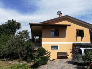 Casa Indipendente in Vendita a Duino Aurisina, zona Sistiana, 280'000€, 200 m², arredato