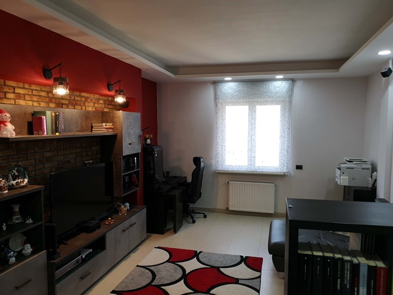 Trilocale in Vendita a Qualiano, 160'000€, 120 m², arredato