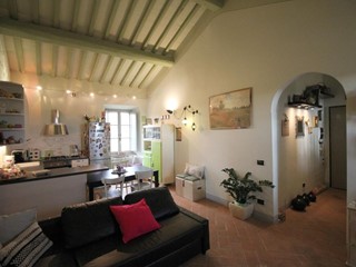Quadrilocale in Vendita a Monteriggioni, zona Santa Colomba, 290'000€, 90 m²