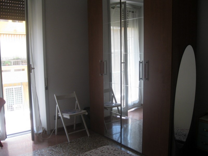 Stanza in Affitto a Roma, zona Bologna, 450€, 16 m², arredato