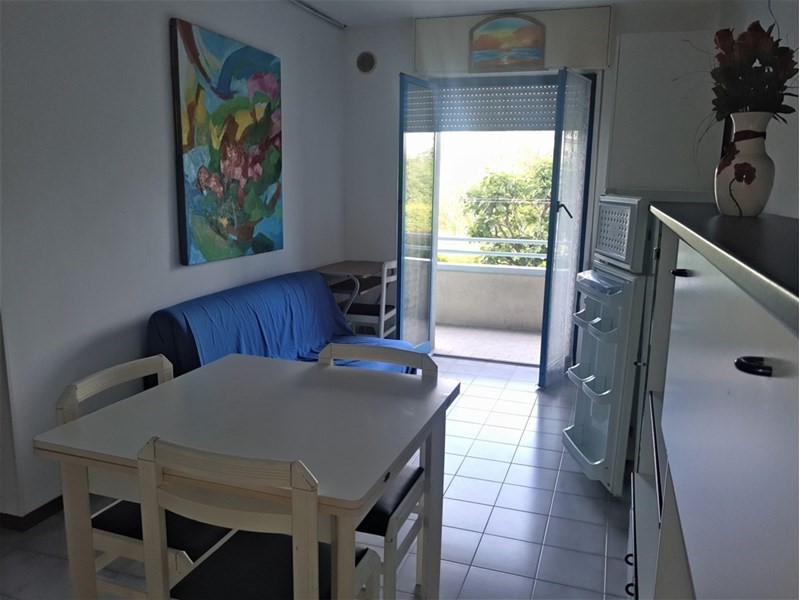 Bilocale in Vendita a Fano, zona via F.lli Zuccari 24/A, 65'000€, 35 m², arredato